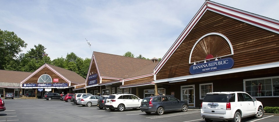 French Mountain Commons Outlet Center