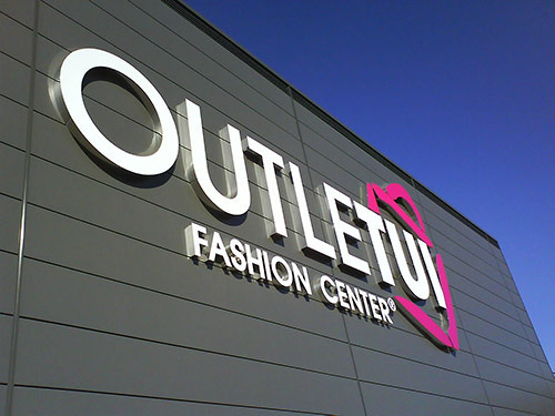 Outletui Fashion Center